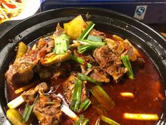 -李双猪·小龙虾·烧烤·羊肉煲(乐山店)