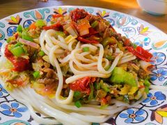 -歹歹的加个面过油肉拌面