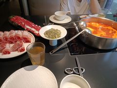 -鲜入唯煮·港式海鲜牛肉火锅(金宝街店)