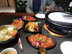 -鸿火烤肉大冷面