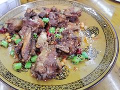 -一品红烧鸭特色川菜(三岔湖店)