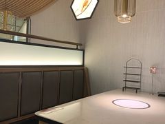 -左庭右院鲜牛肉火锅(浦江欢乐颂店)