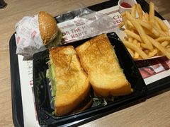 -The Habit Burger Grill 哈比特汉堡(复兴soho店)