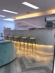 -米娜护肤造型