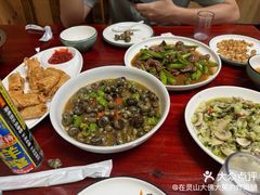 -芦茨金富饭庄·25年老字号·专做稻草鸡