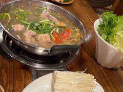 -亮欢寨酸汤鱼(沙冲路店)