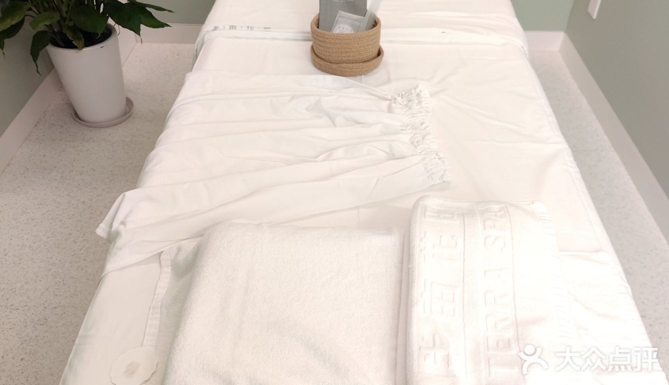 日式活肤亮肌面部护理  补水保湿紧致肌肤