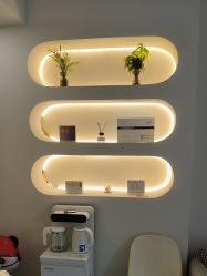 -苗方清颜专业祛痘·皮肤管理