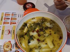 -小六鱼你.下饭酸菜鱼(益田假日广场店)