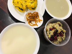 -聚德华天护国寺小吃(甜水园店)