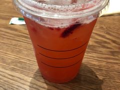 粉莓柠力生咖-星巴克(厦门SM新生活广场店)