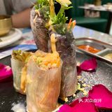 这回补了上回没吃上的芒果饭和春卷儿