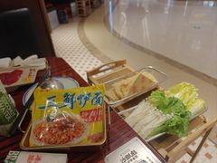 -沙胆彪炭炉牛杂煲(上海日月光广场店)