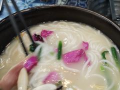-桥香园云南过桥米线(金马碧鸡店)