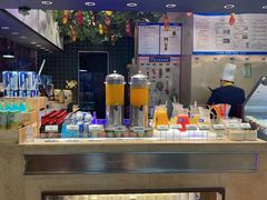 -亚马逊环球美食百汇(新城吾悦广场店)