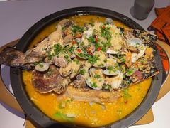 -鸣记脆皮烤鱼·海鲜烤鱼(三八广场店)