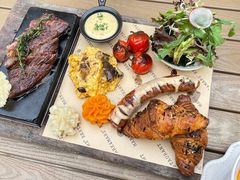 -Mark&Mars Restaurant