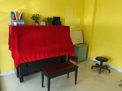 -皇家茱莉亚艺术明星训练基地