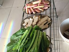 -老石黑山羊毛驴肉火锅(金凯广场店)