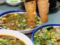 -官塘陈记鱼生·潮汕砂锅粥·牛肉火锅(潮枫路总店)