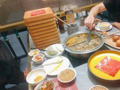 -一绪に寿喜烧(荟聚店)