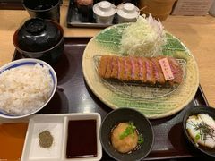 -牛カツ京都勝牛(河原町蛸薬師店)