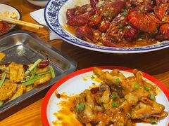 秘制鸡爪-满盆红龙虾(开发区店)