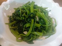 -几个木匠匠人厨房