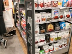 -全家便利店(上海南站站店)