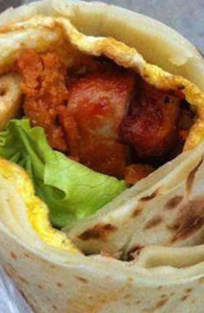 早餐特别喜欢吃大饼鸡蛋或者大饼夹一切,都好