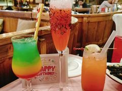 烈焰红唇-胡桃里音乐酒馆(环亚凯瑟琳广场店)
