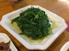 -云河农家乐饭店(福禄缘树山店)