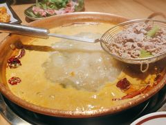 -洱火云南酸菜牛肉火锅(石景山当代商城店)