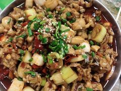 牛蛙爱上虾-小民大排档(光谷店)