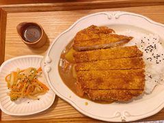咖喱炸猪排堤坝饭-Ginko银子(青龙街店)