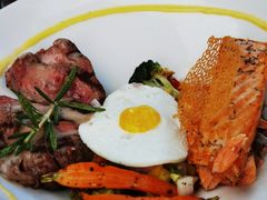 红椒莳萝烤三文鱼-新元素(蓝色港湾店)