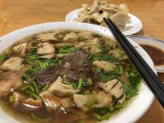 -清真·白家牛肉罩火烧老店(育才街店)