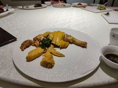 白斩鸡-梅龙镇酒家(南京西路总店)