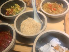 -挂旗柴锅鸡(蚌山区嘉年华店)