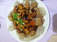 三鲜焖子-盈春大饭店(千山路店)
