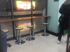 -全家便利店(上体场站店)