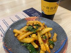 -花馬肆.云南过桥米线(汉神购物广场现场熬汤店)