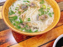 -正宗李家土鸡米线店