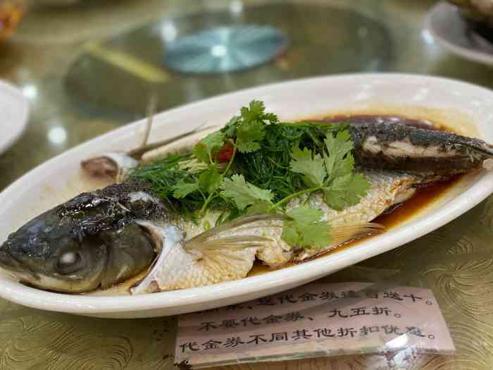 洪记海鲜酒家(棠下店)-"厅堂几大,西式装修带浓郁的乡土味.味道不.