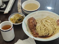鸡腿面-鸿兴面馆馄饨小笼(稻香店)