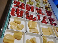 -涨巢·潮玩水疗局