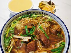 -镇南锅盖面馆(解放路店)