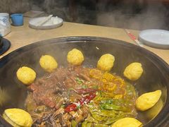 -万里闯关东铁锅炖菜馆(高新旗舰店)