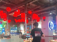 大堂-么肆烤肉·中式自助·烤肉大排档(街道口季佳PAI店)