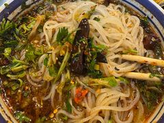 -云阿蛮云南生烫牛肉米线(奉贤路店)